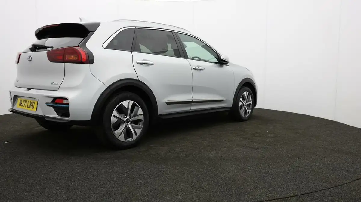 2021-kia-e-niro-ev-4-big-24