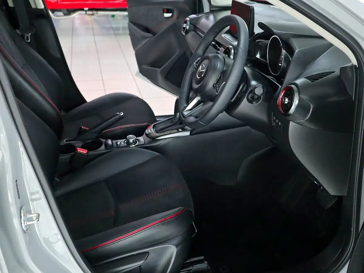 2024-mazda-mazda2-15-skyactiv-g-homura-aka-big-2