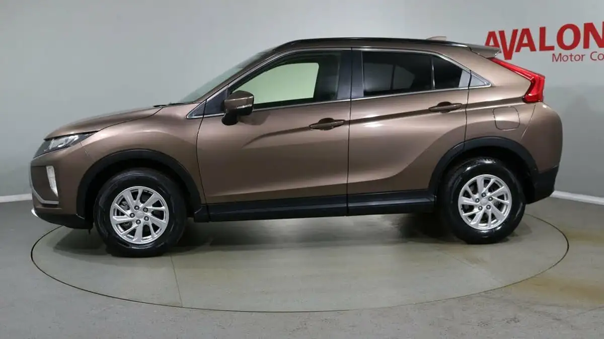 2018-mitsubishi-eclipse-cross-15-2-big-5