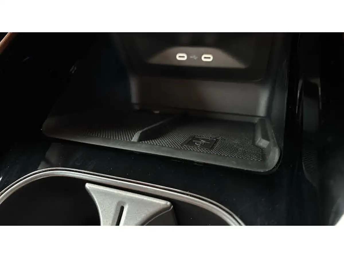 2023-skoda-enyaq-e-85-edition-station-wagon-big-34