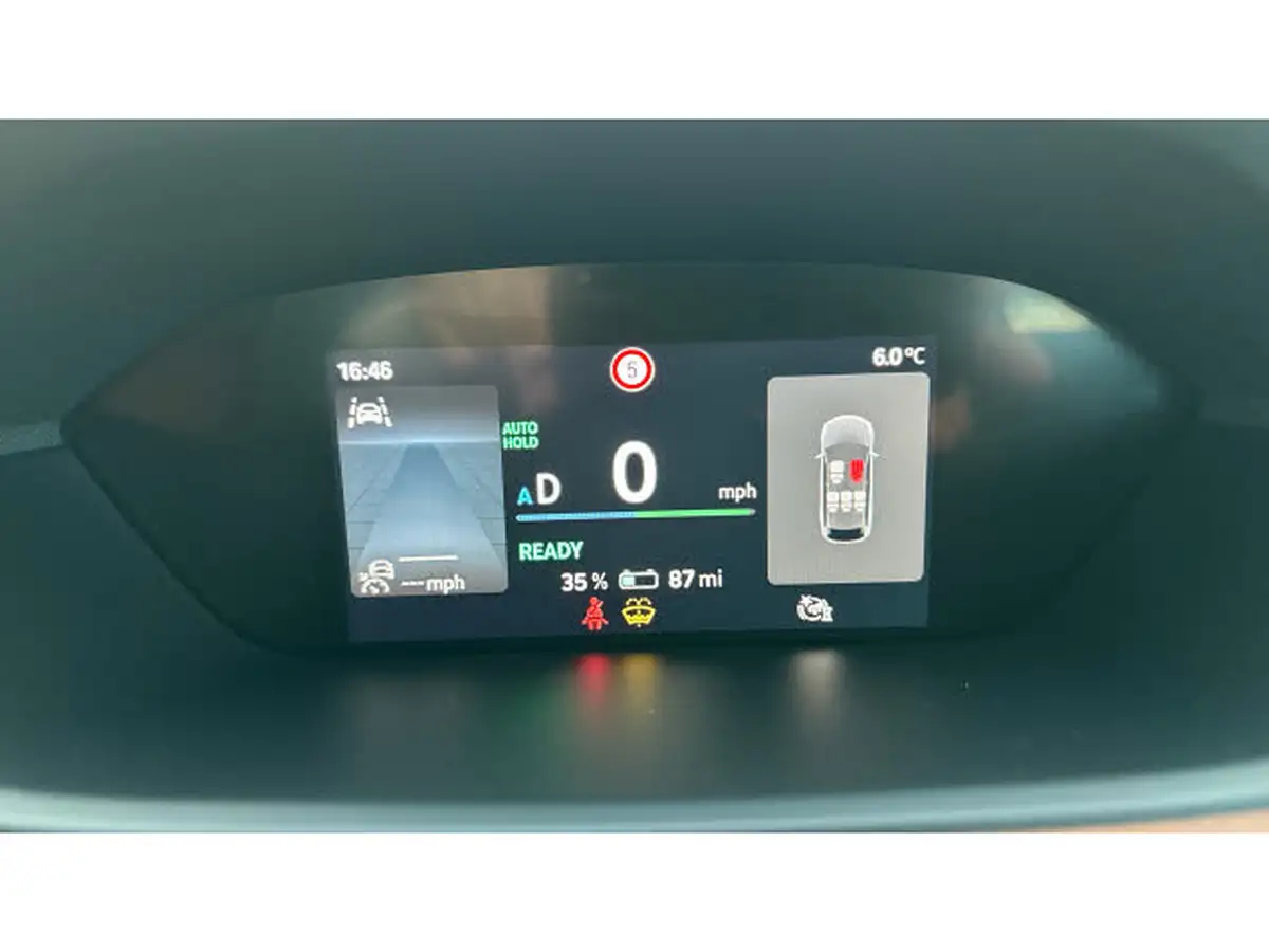 2023-skoda-enyaq-e-85-edition-station-wagon-big-10