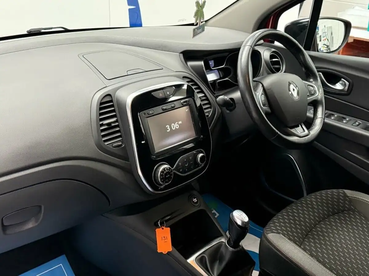 2017-renault-captur-09-tce-dynamique-s-nav-big-3