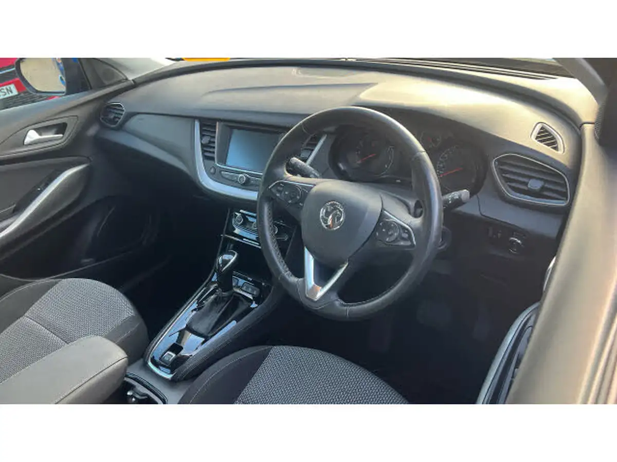2020-vauxhall-grandland-x-12-se-premium-auto-big-10