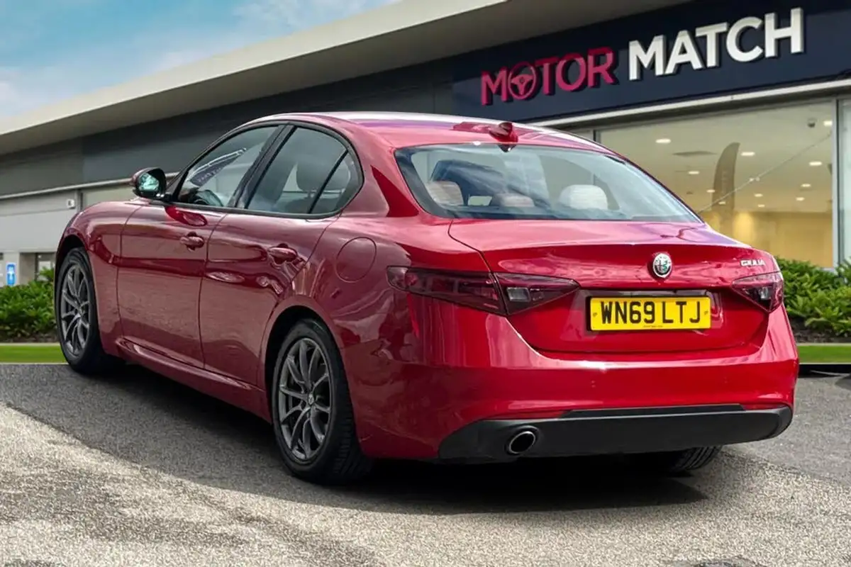 2019-alfa-romeo-giulia-22td-super-big-1