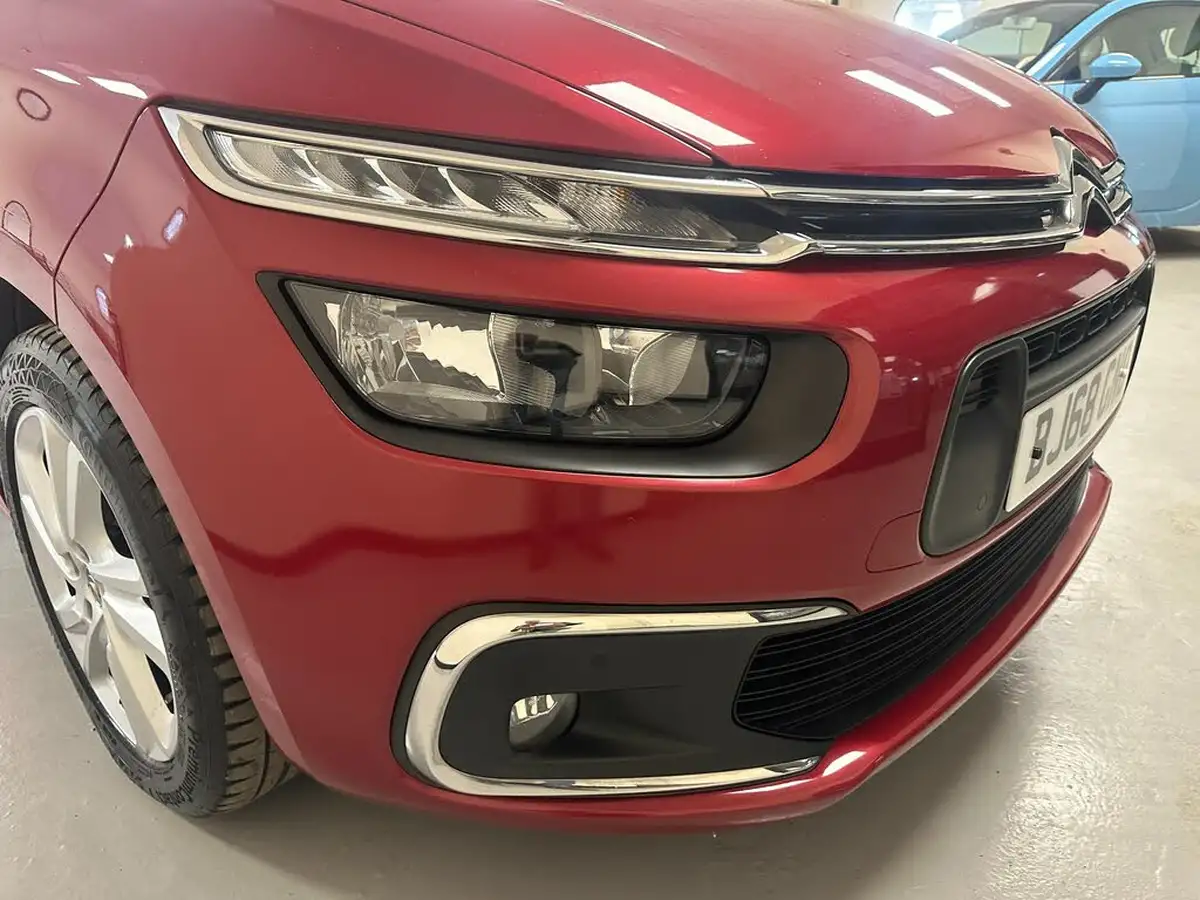 2018-citroen-c4-spacetourer-16bluehdi-feel-big-6
