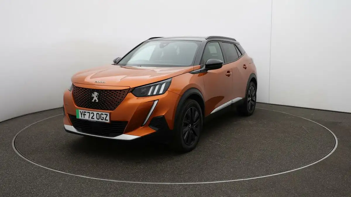 2022-peugeot-2008-suv-e-gt-premium-big-31