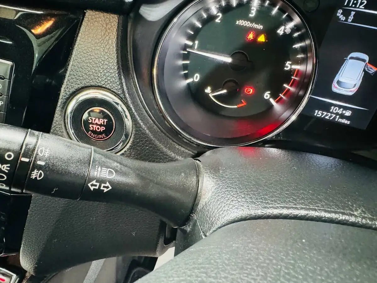 2014-nissan-qashqai-15dci-tekna-big-19