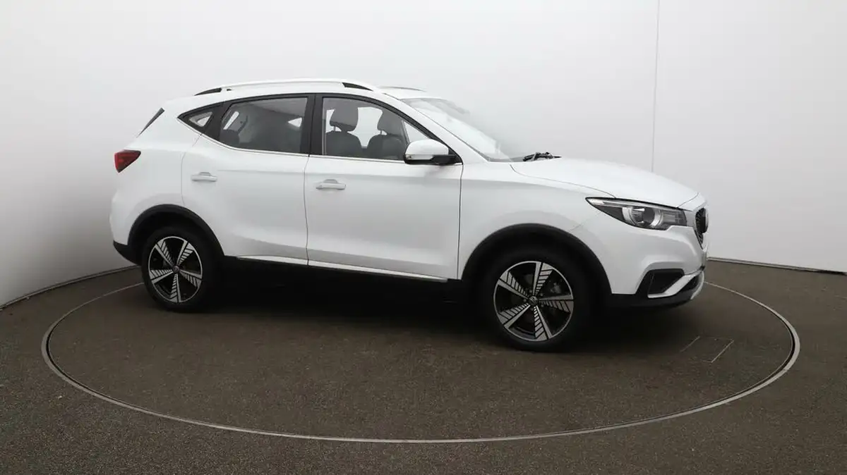2020-mg-zs-suv-e-exclusive-ev-big-38