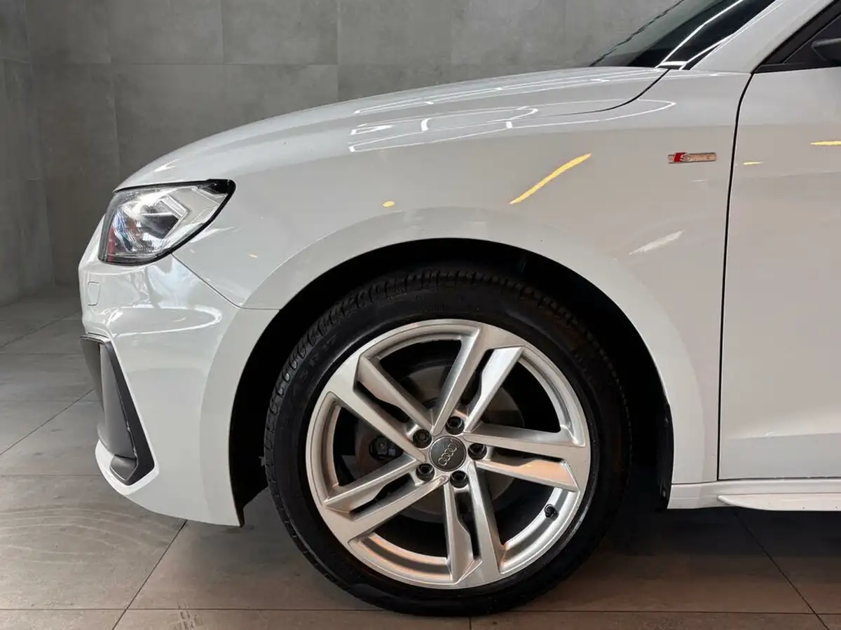 2019-audi-a1-10-30-tfsi-s-line-tronic-big-17
