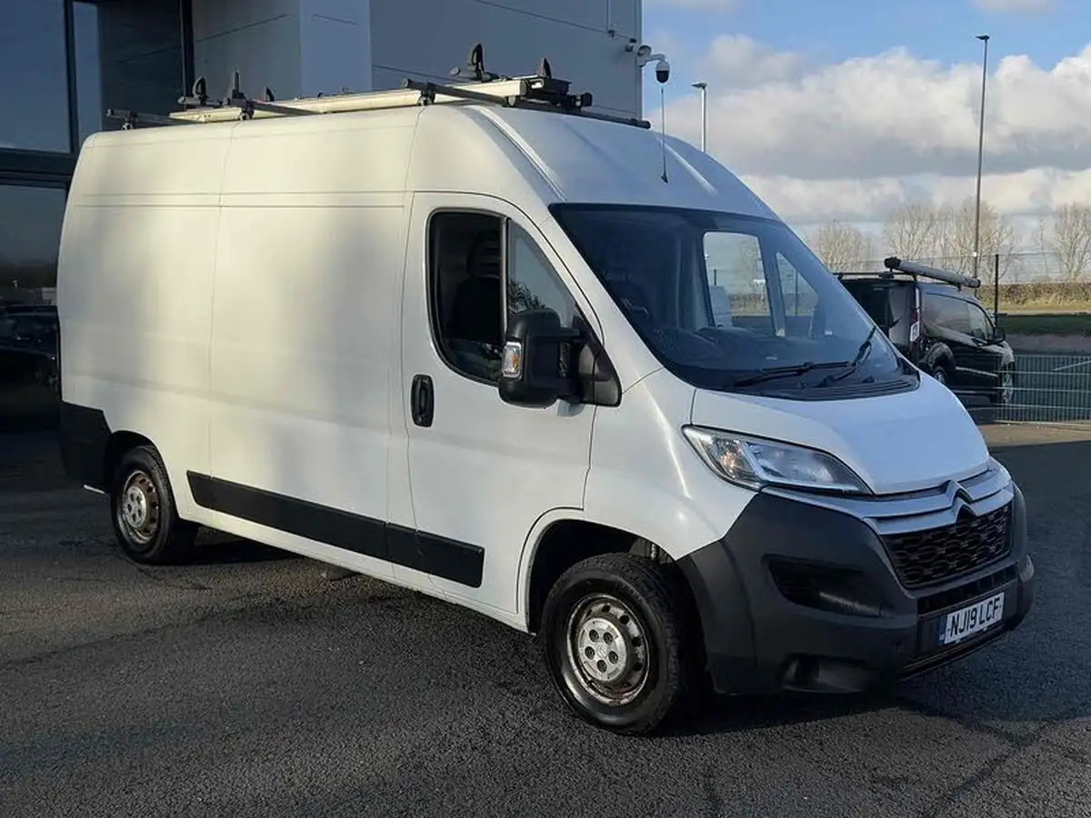 2019-citroen-relay-20bluehdi-35-l2h2-big-5