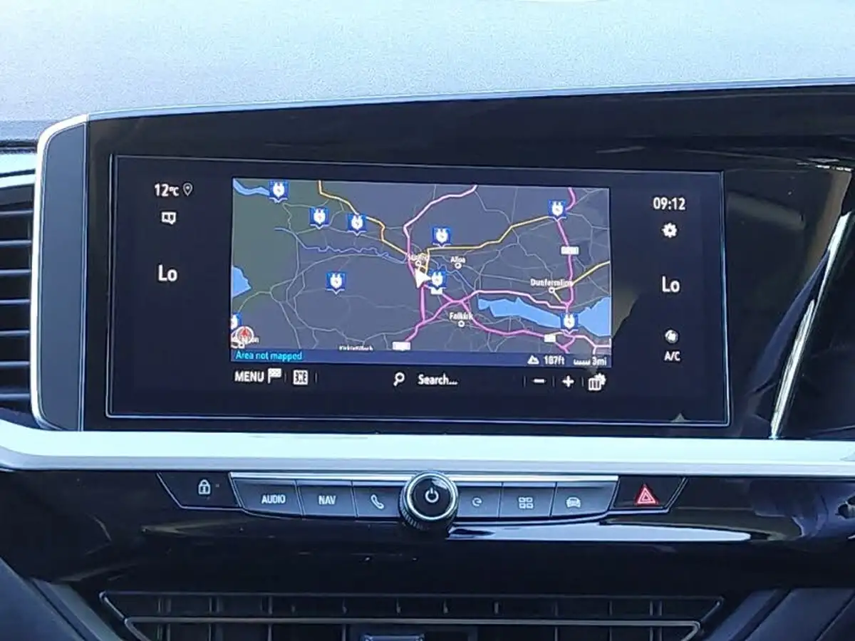 2023-vauxhall-grandland-16-gse-big-10