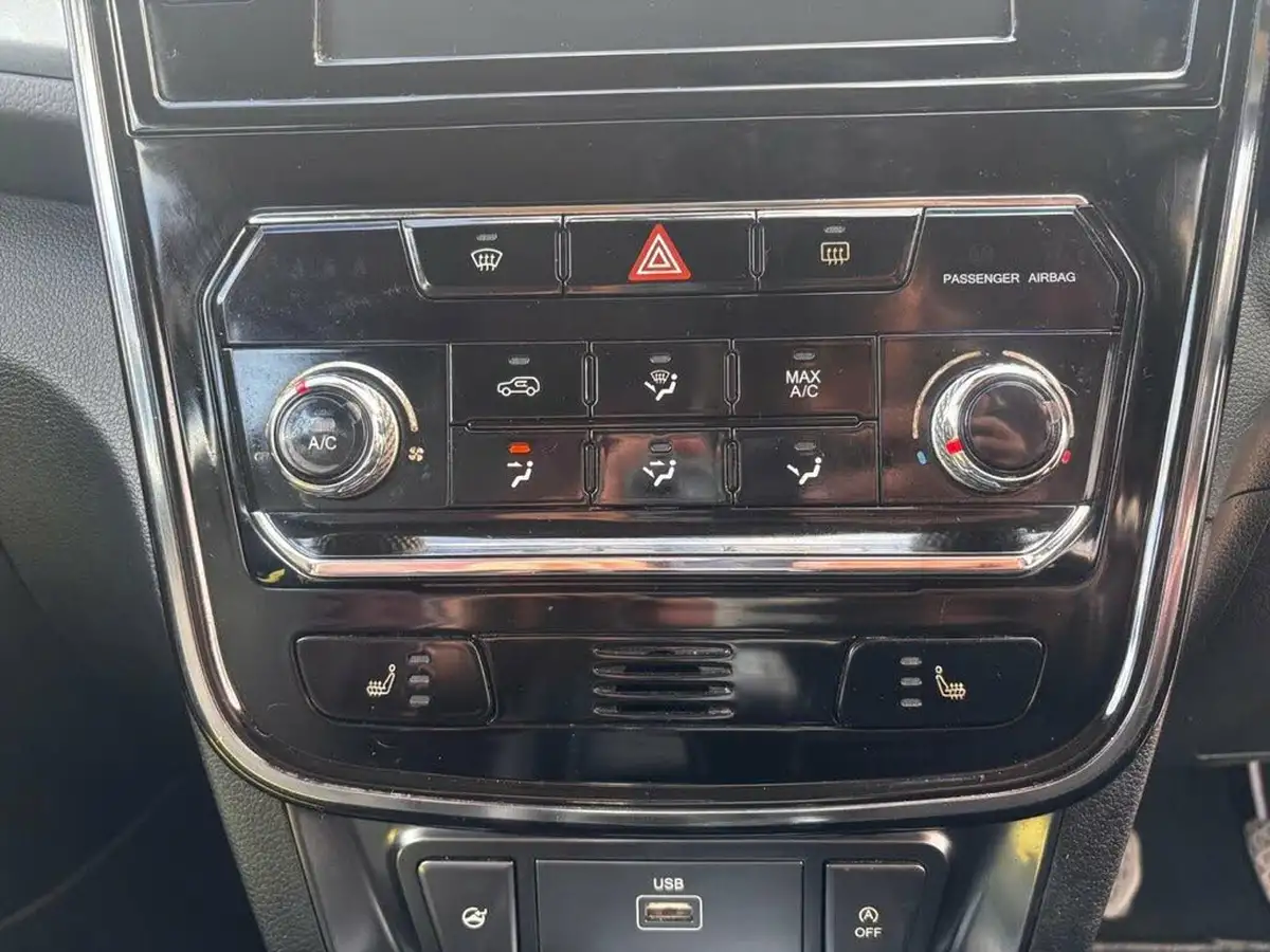 2022-kgm-ssangyong-tivoli-12-gdi-t-ventura-big-22