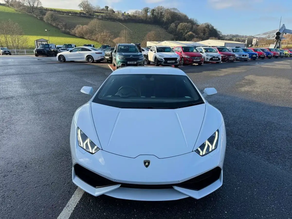 2014-lamborghini-huracan-lp-610-4-big-1