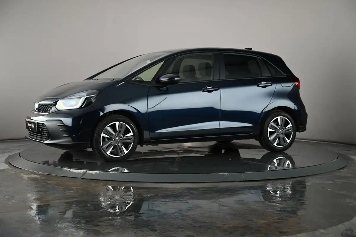 2025-honda-jazz-15-i-mmd-advance-big-8