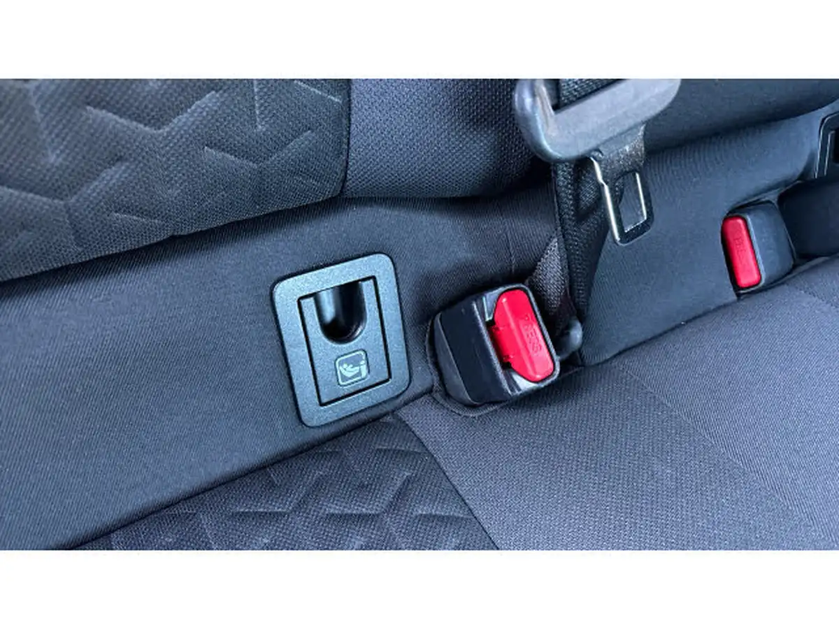 2019-toyota-corolla-18-vvt-i-design-trk-touring-sports-5d-big-16
