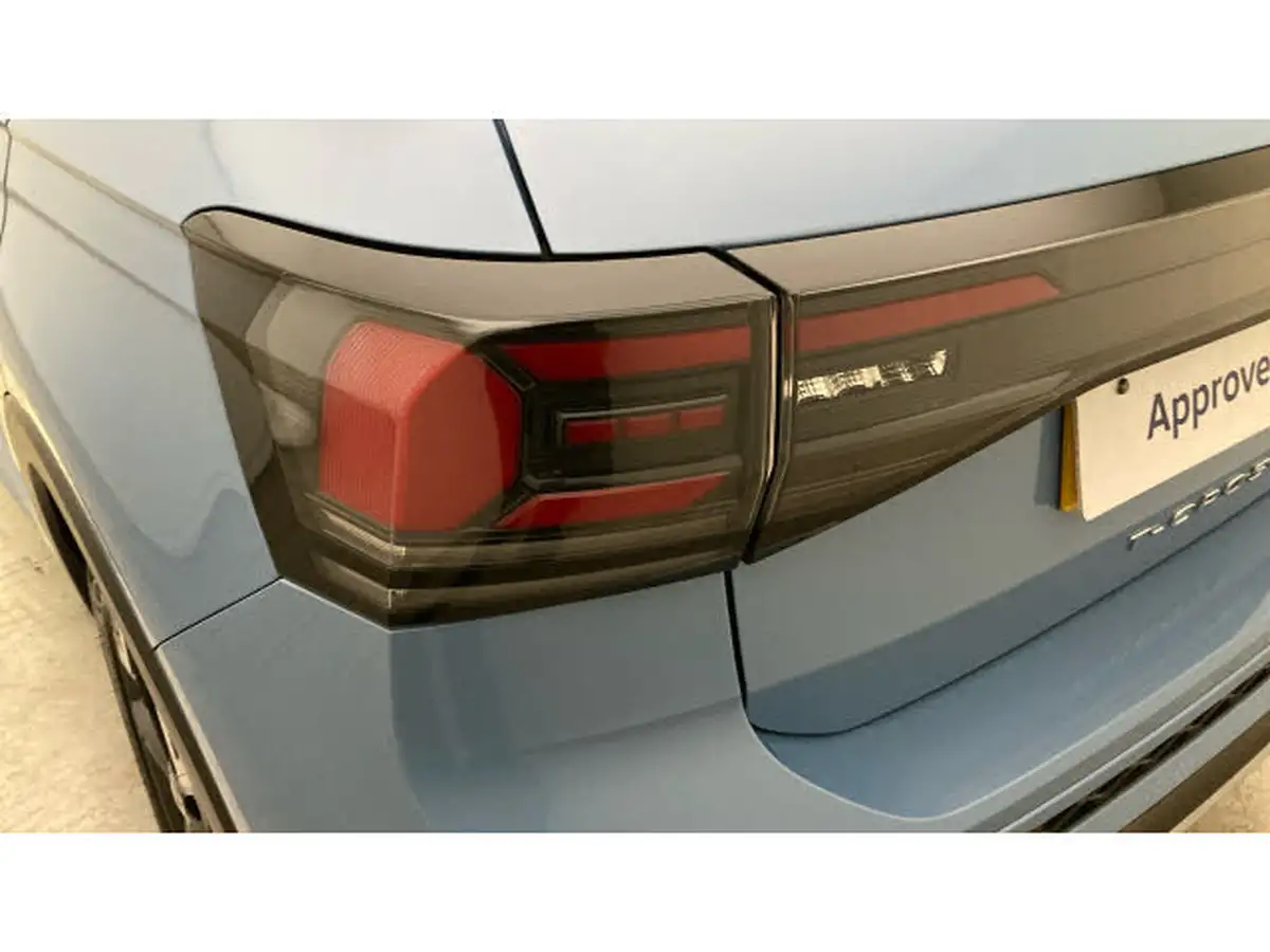 2025-volkswagen-t-cross-10-tsi-r-line-big-40