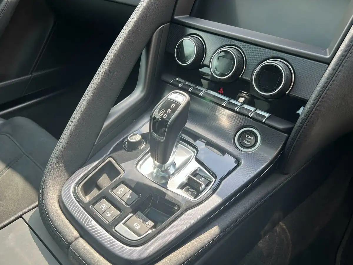 2019-jaguar-f-type-20-i4-r-dynamic-ss-coupe-big-17