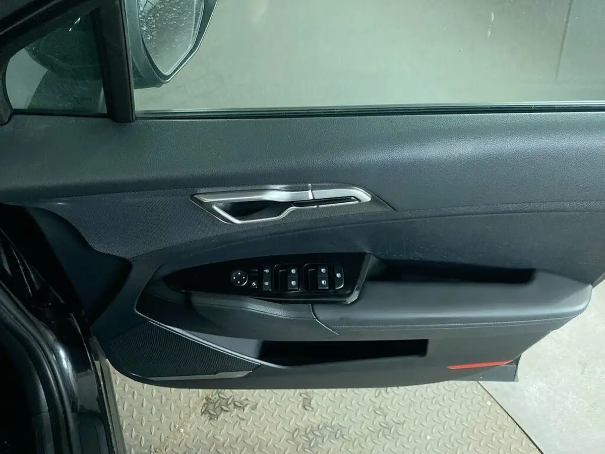 2022-kia-sportage-16-t-gdi-launch-edition-big-26