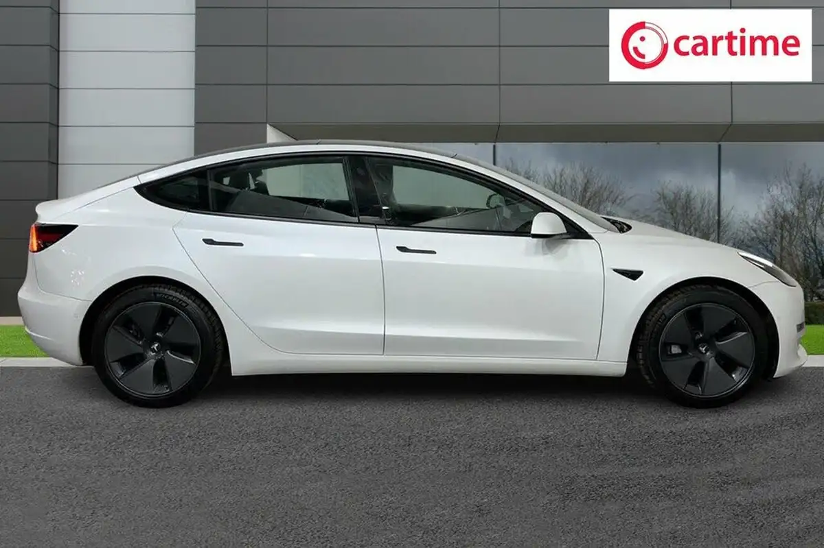 2020-tesla-model-3-e-long-range-big-1