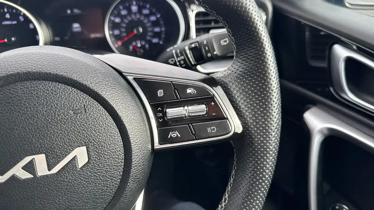 2022-kia-ceed-15-t-gdi-gt-line-big-27