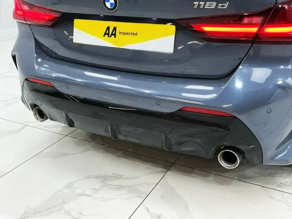 2021-bmw-1-series-20td-118d-m-sport-lcp-auto-big-12