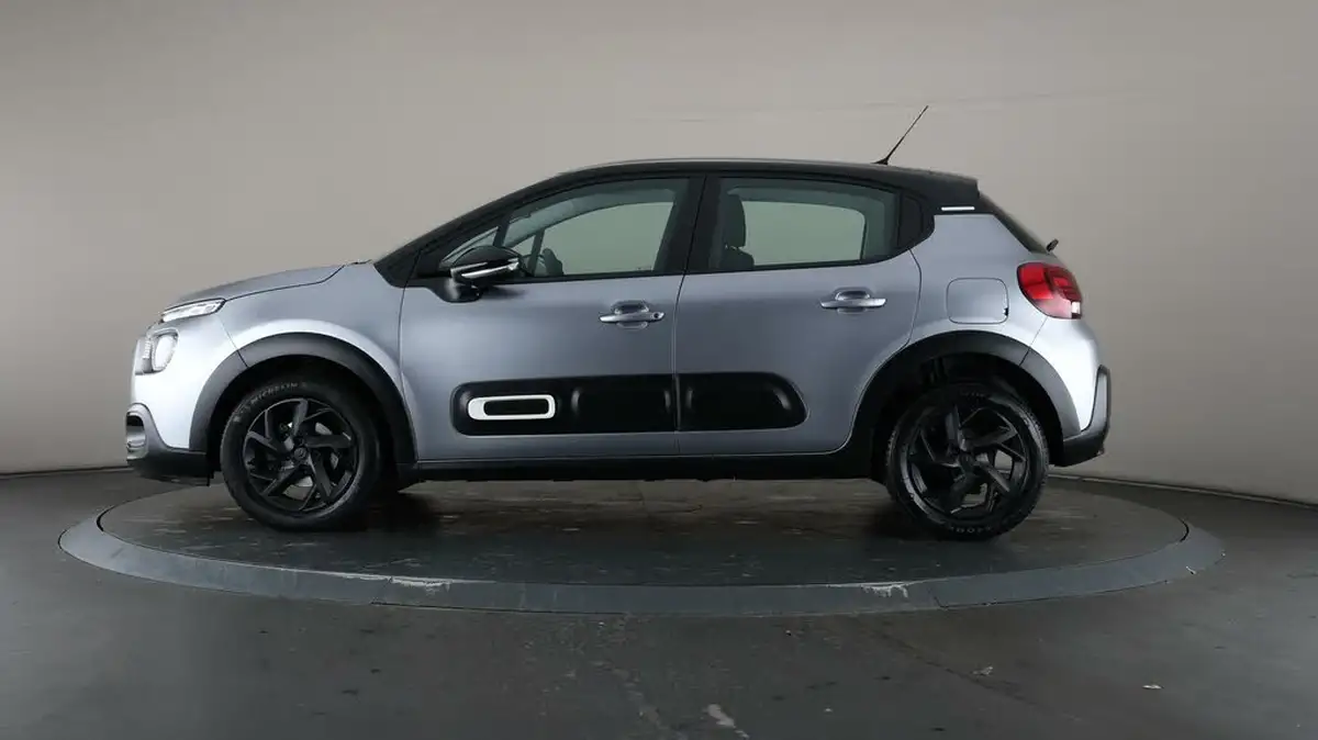2021-citroen-c3-12-puretech-shine-83ps-big-4
