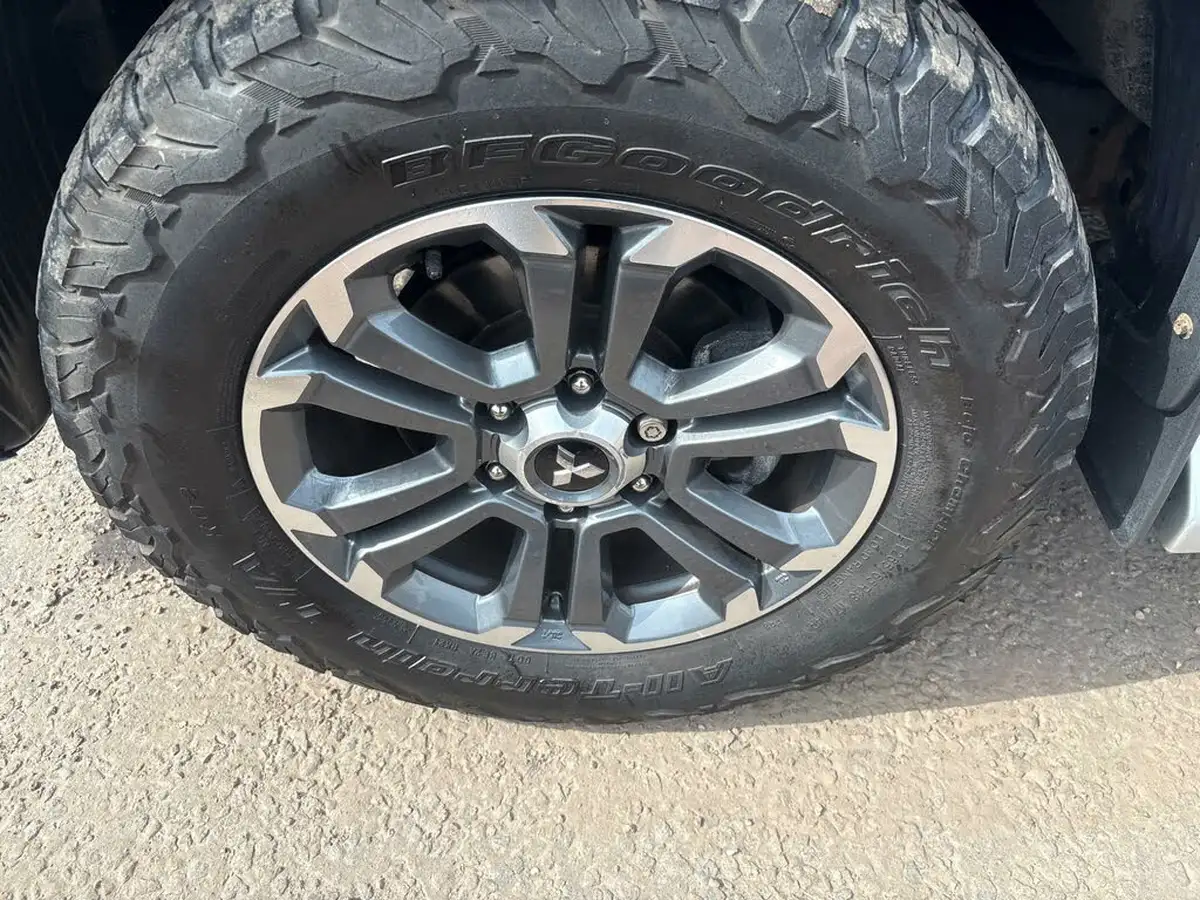 2020-mitsubishi-l200-22di-d-barbarian-x-big-46