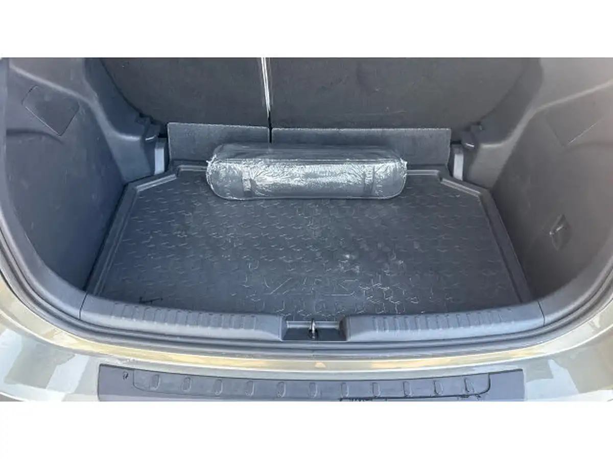2021-toyota-yaris-15-vvt-i-excel-big-37