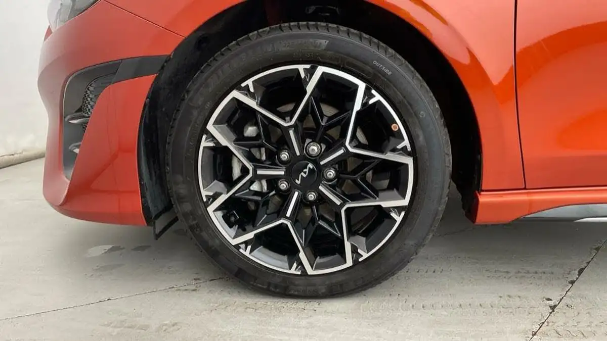 2024-kia-ceed-15-t-gdi-gt-line-138bhp-big-13