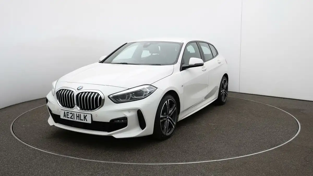 2021-bmw-1-series-15-118i-m-sport-lcp-big-29