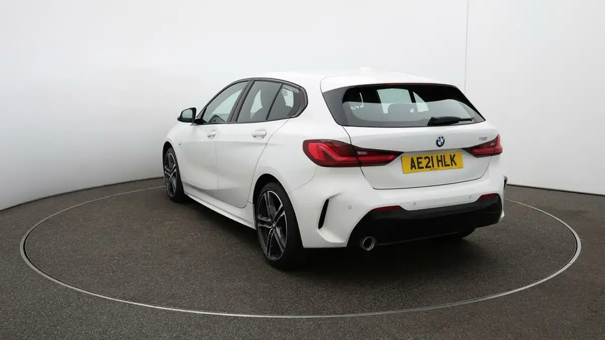 2021-bmw-1-series-15-118i-m-sport-lcp-big-53