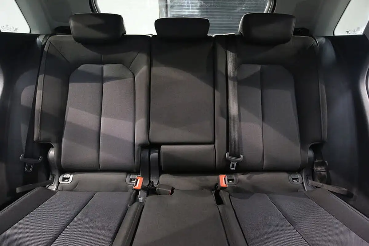 2022-audi-q3-14-45-tfsi-e-technik-big-22