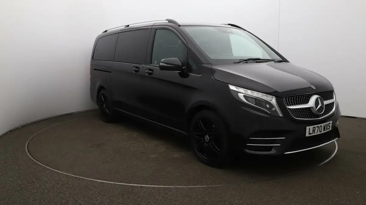 2020-mercedes-benz-v-class-20d-v220d-amg-line-long-big-37