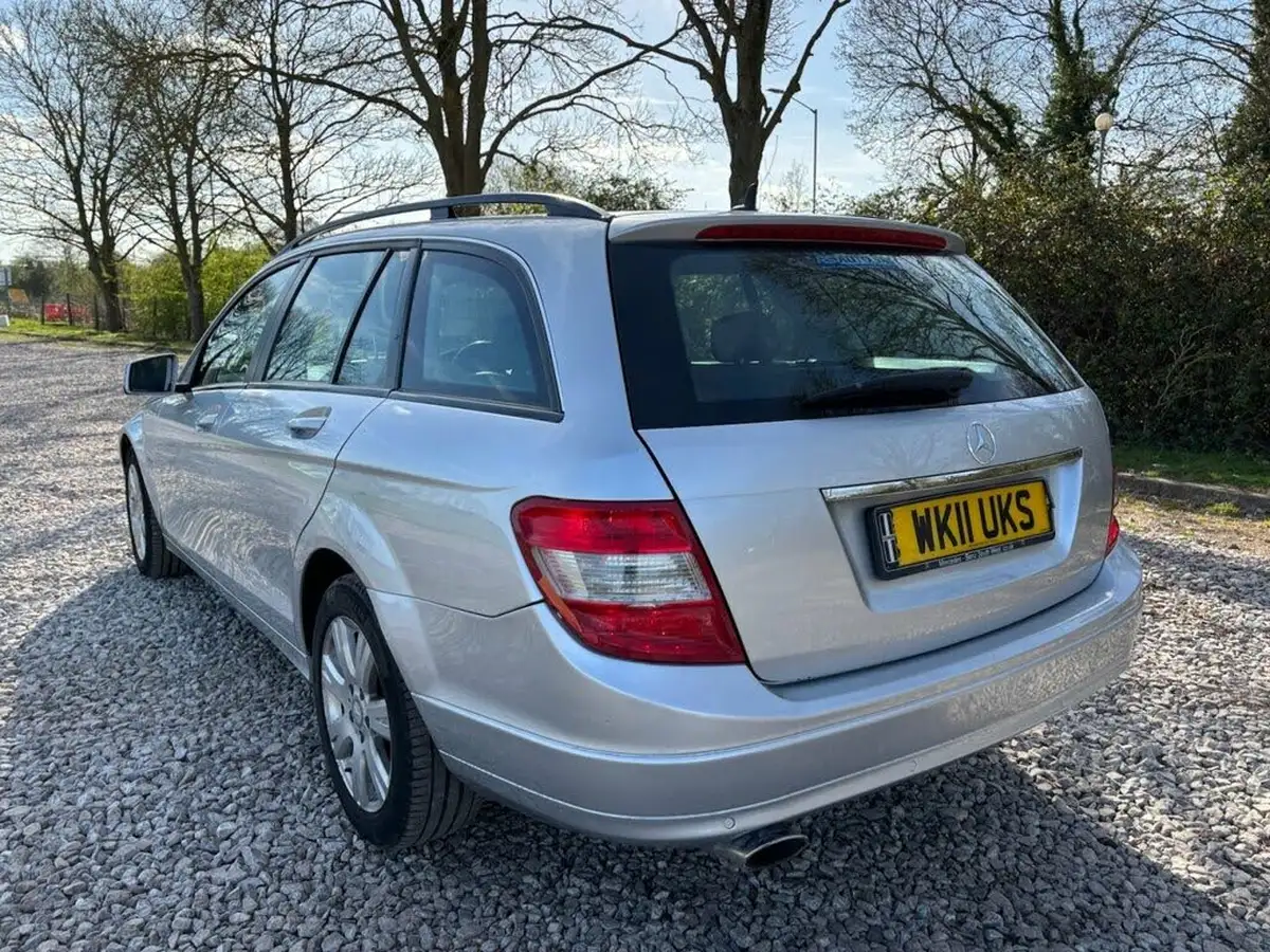 2011-mercedes-benz-c-class-21td-c220-cdi-executive-se-cdi-blue-f-estate-5d-2143cc-auto-big-7