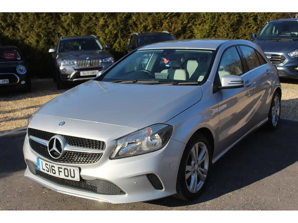 2016-mercedes-benz-a-class-15d-a180d-sport-executivess-big-2