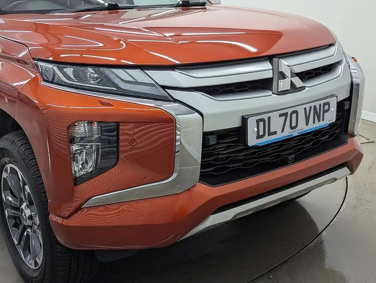 2020-mitsubishi-l200-22di-d-barbarian-x-big-12