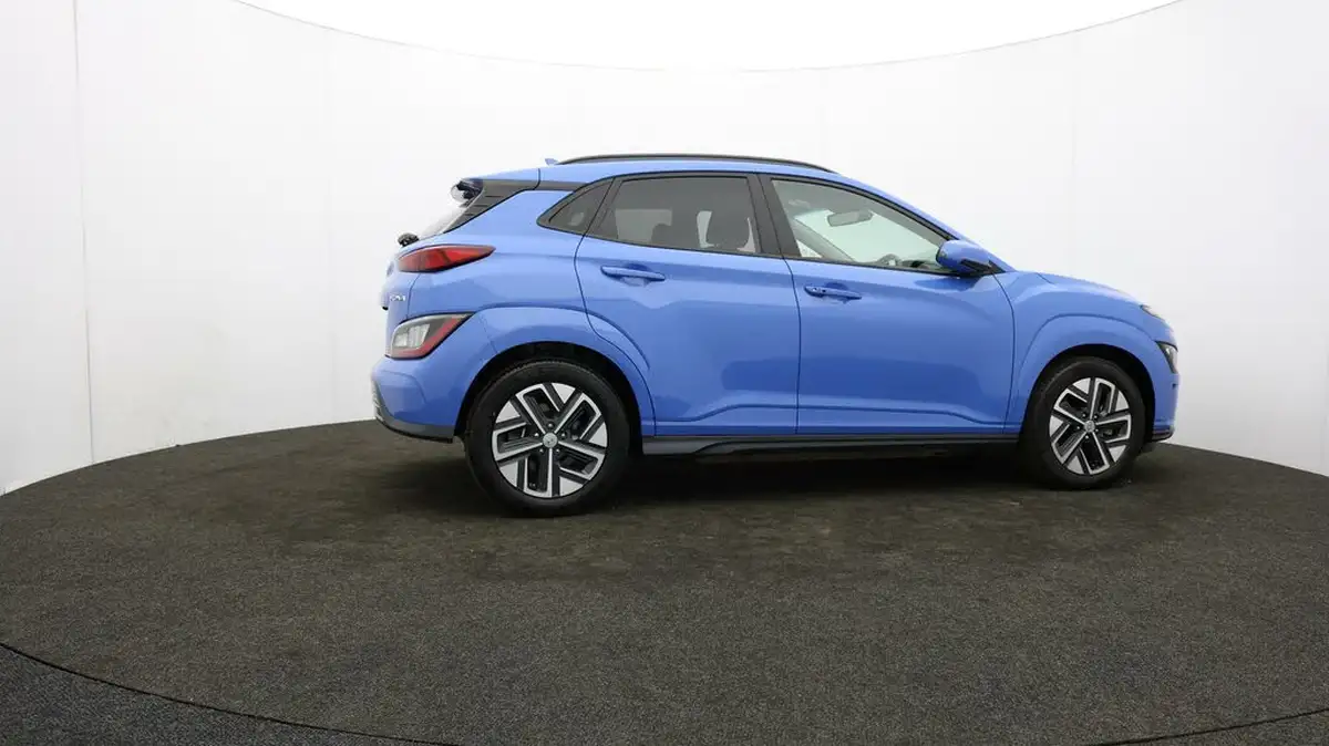 2022-hyundai-kona-e-premium-204ps-64kwh-7kw-obc-big-28