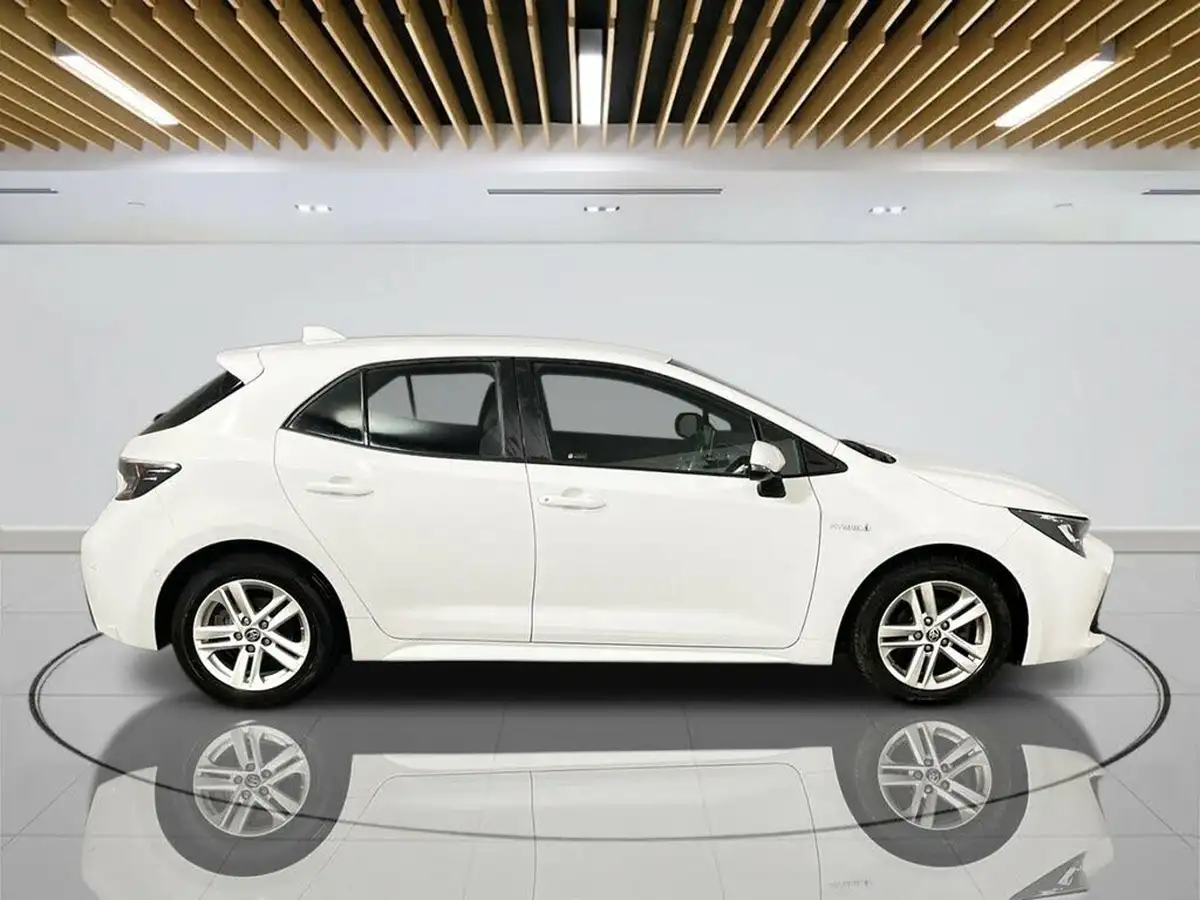 2021-toyota-corolla-18-vvt-i-icon-tech-trk-hatchback-5d-big-8
