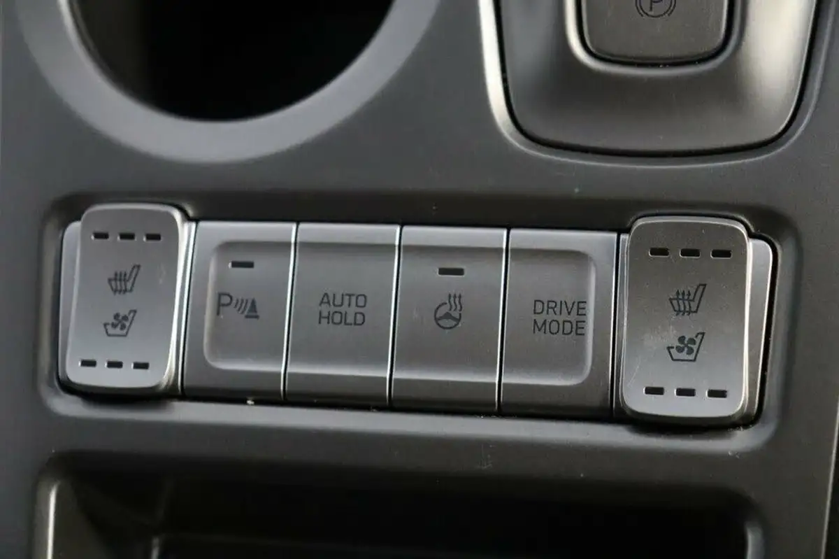 2020-hyundai-kona-e-premium-se-64kwh-105kw-obc-big-25