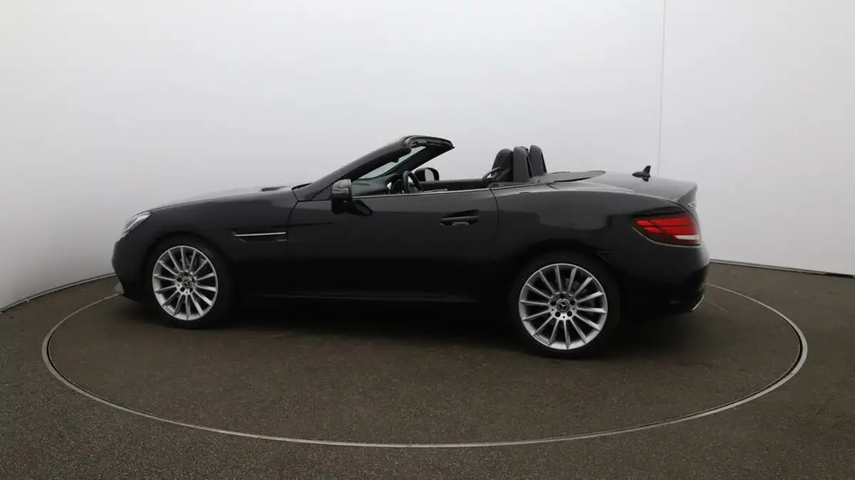 2019-mercedes-benz-slc-16-slc180-amg-line-9g-tronic-big-51