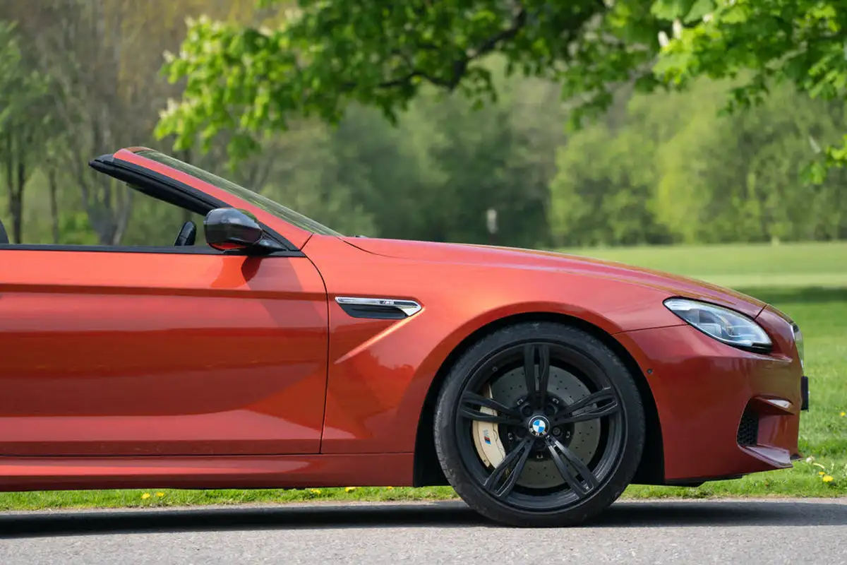 2015-bmw-6-series-44-m6-575bhp-convertible-2d-big-28