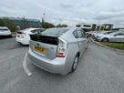 2010-toyota-prius-small-8