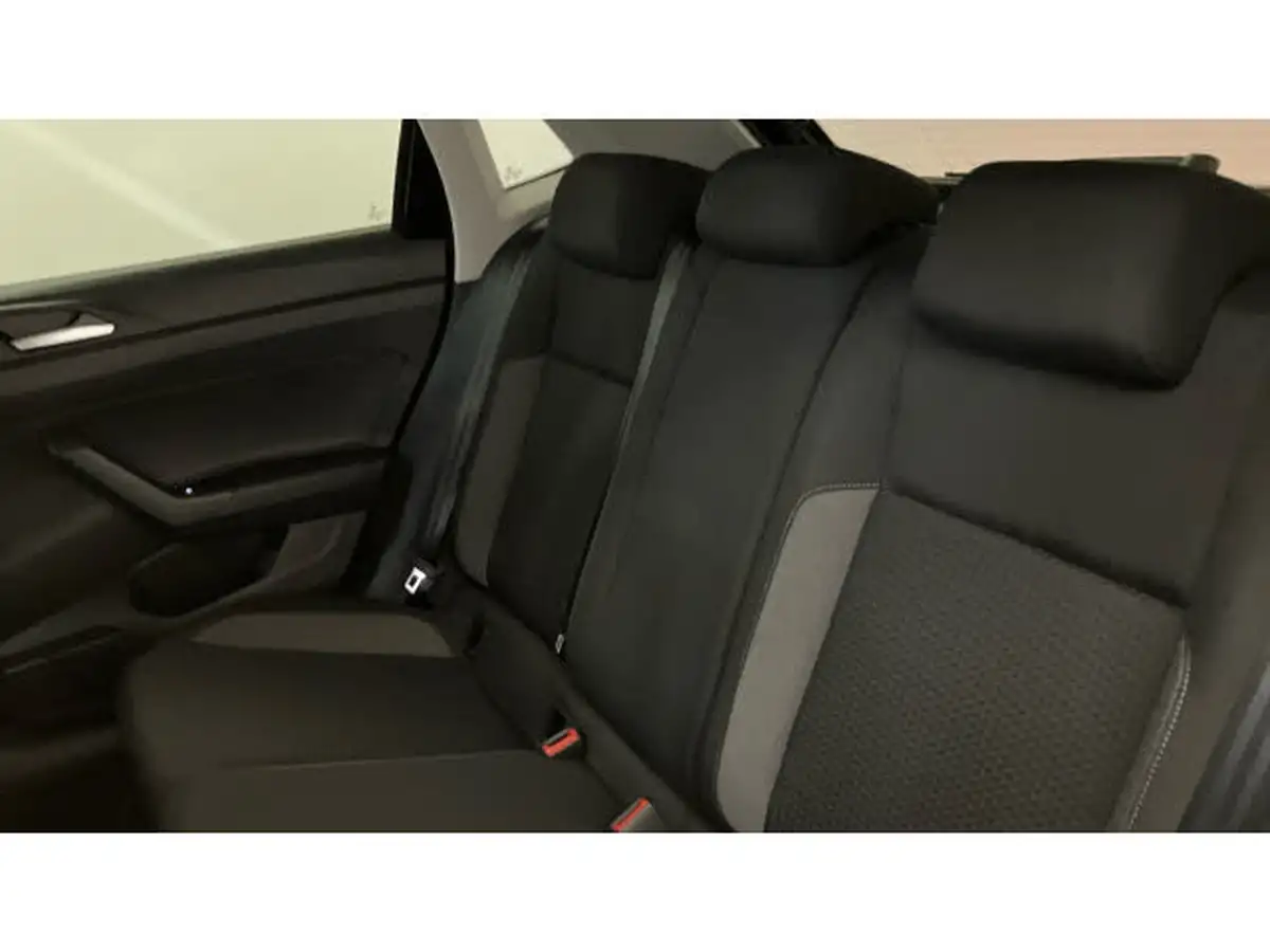 2024-volkswagen-polo-10-tsi-match-big-15