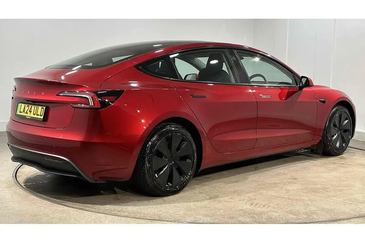 2024-tesla-model-3-e-rwd-big-8