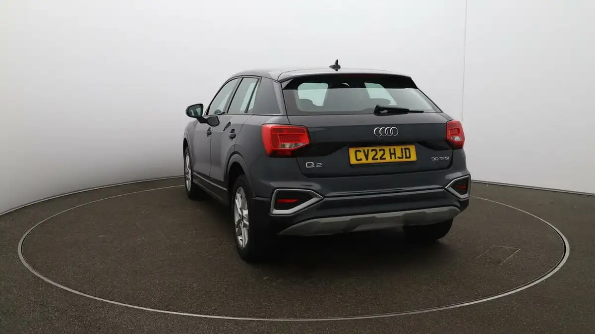 2022-audi-q2-10-30-tfsi-sport-big-51