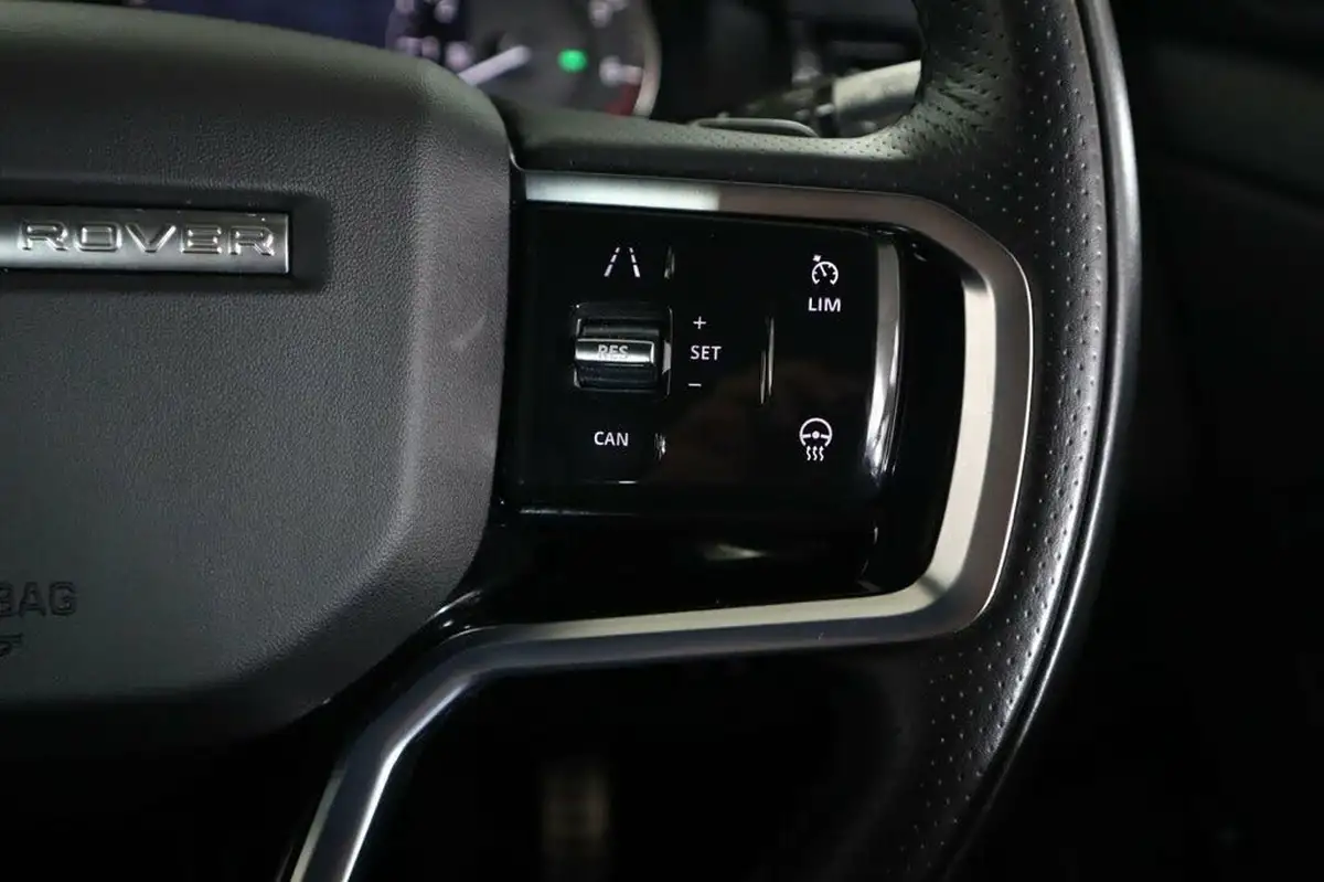 2022-land-rover-range-rover-evoque-15-p300e-r-dynamic-se-big-13
