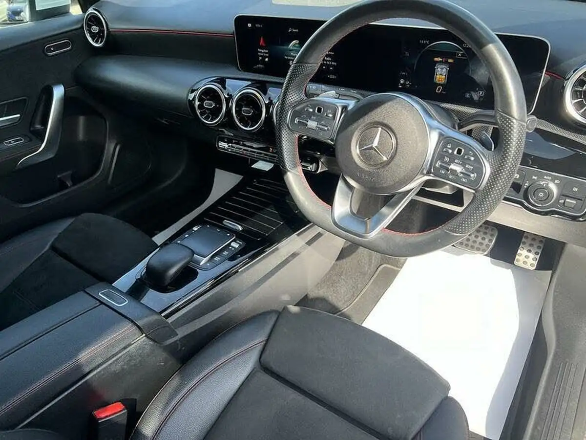 2020-mercedes-benz-a-class-13-a180-amg-line-executive-hatchback-5d-7g-dct-big-9