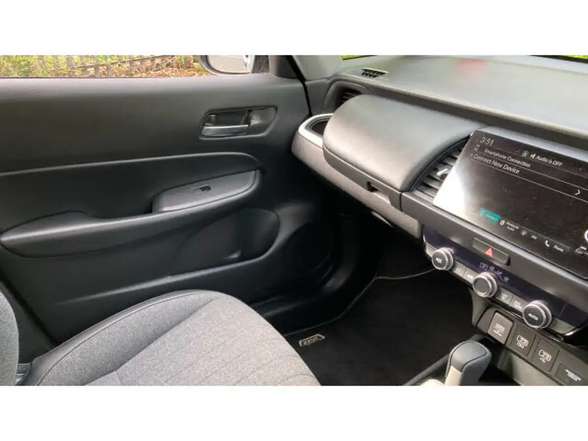 2021-honda-jazz-15-i-mmd-sr-109ps-big-35