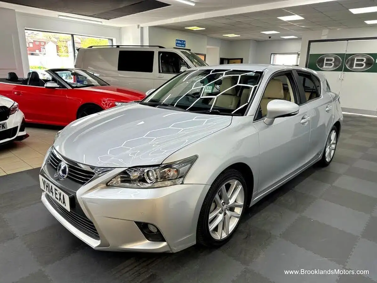 2014-lexus-ct-200h-18-luxury-big-6