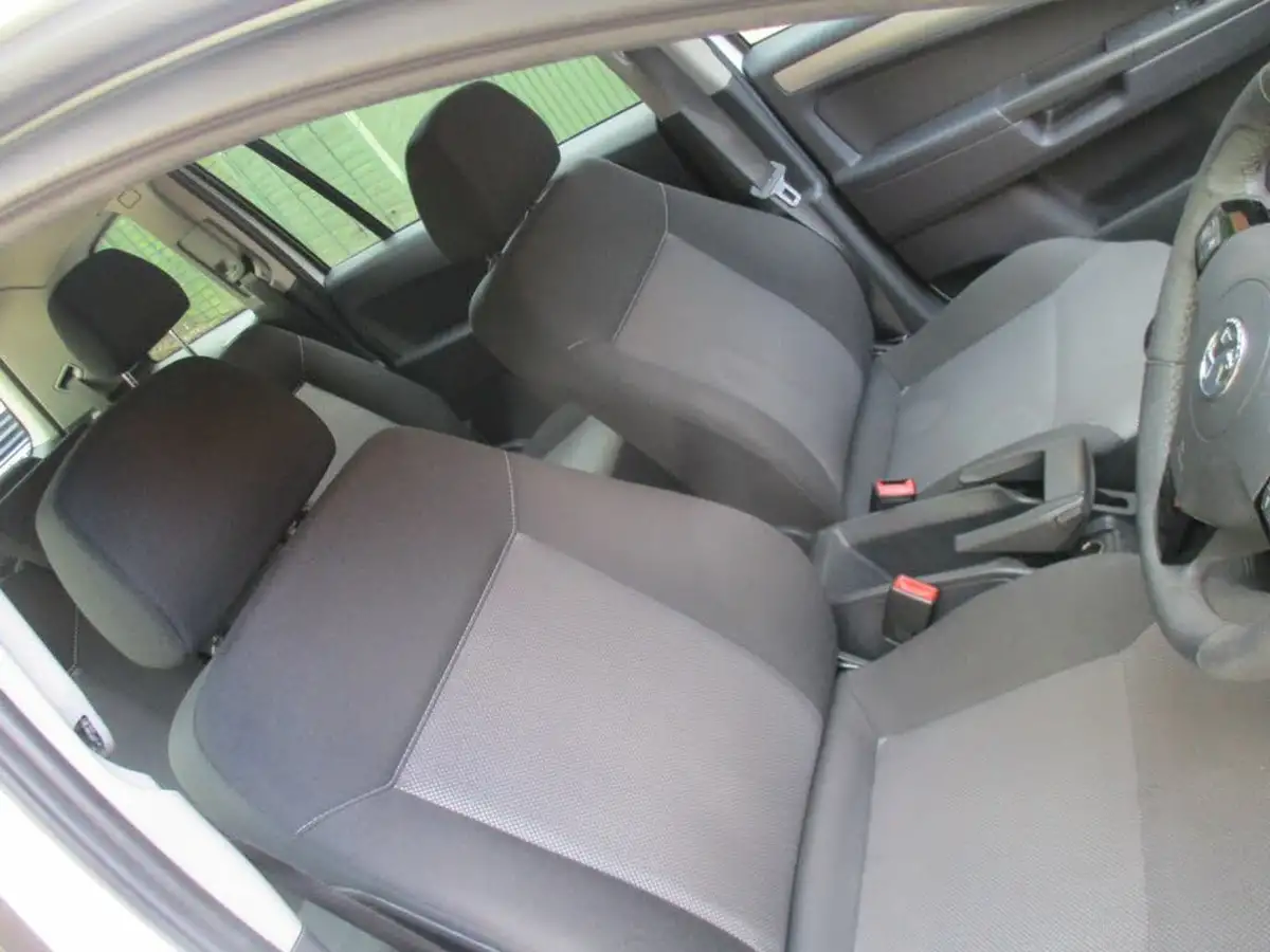 2013-vauxhall-zafira-16-exclusiv-big-19